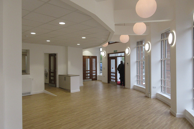 Foyer Now